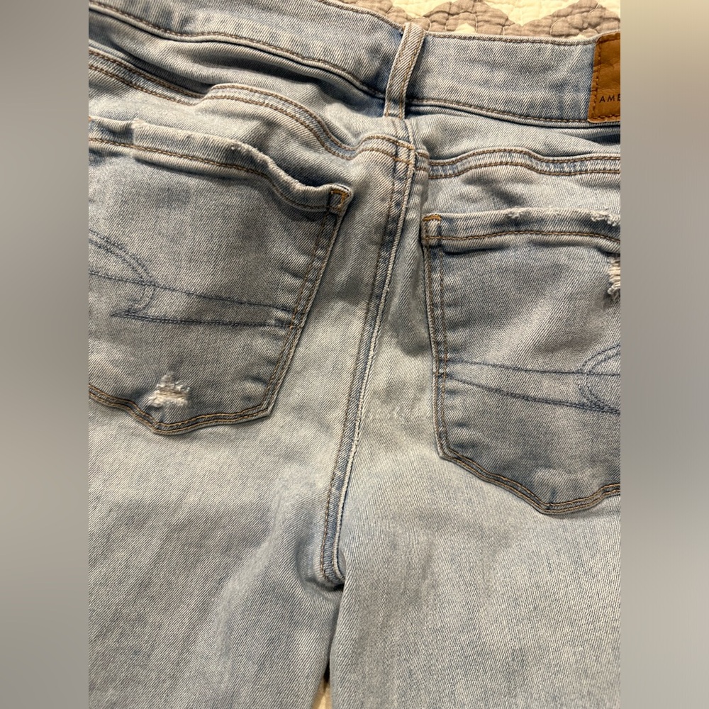 American Eagle Next Level Stretch Distressed Flare Jeans size 2 - Picture 4 of 4